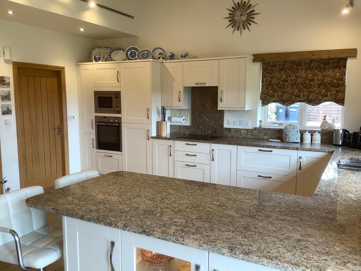 Orchard Cottage, Clematis Cottages, Stamford. Accessible Luxury Home. Екстер'єр фото